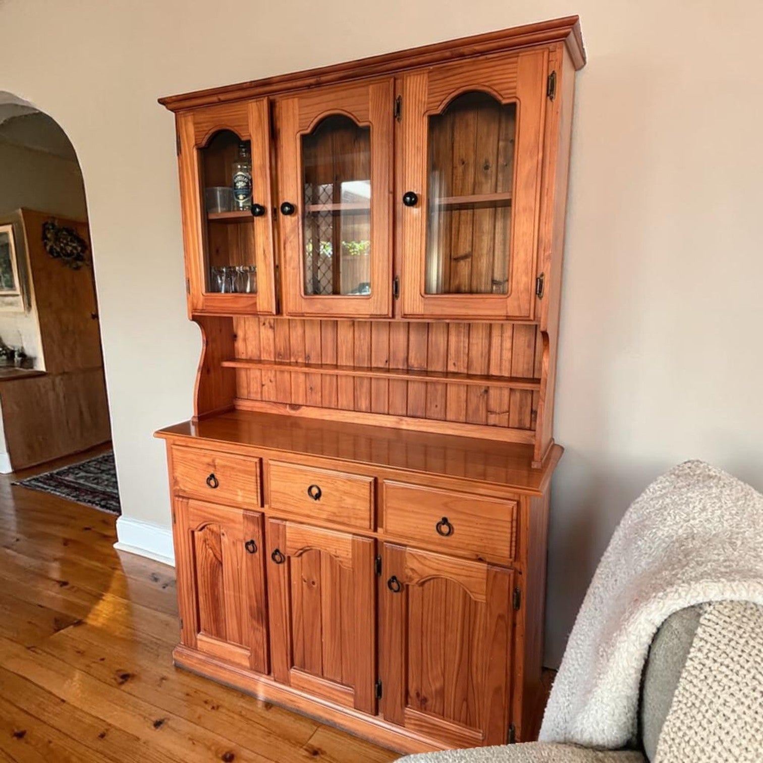 3 Door SOLID Pine Buffet And Hutch