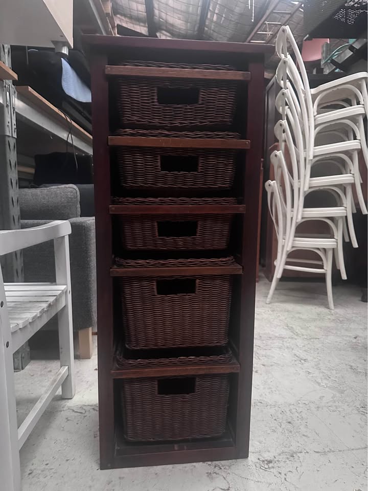 Versatile 5-Piece Storage Shelving System with Ample Space