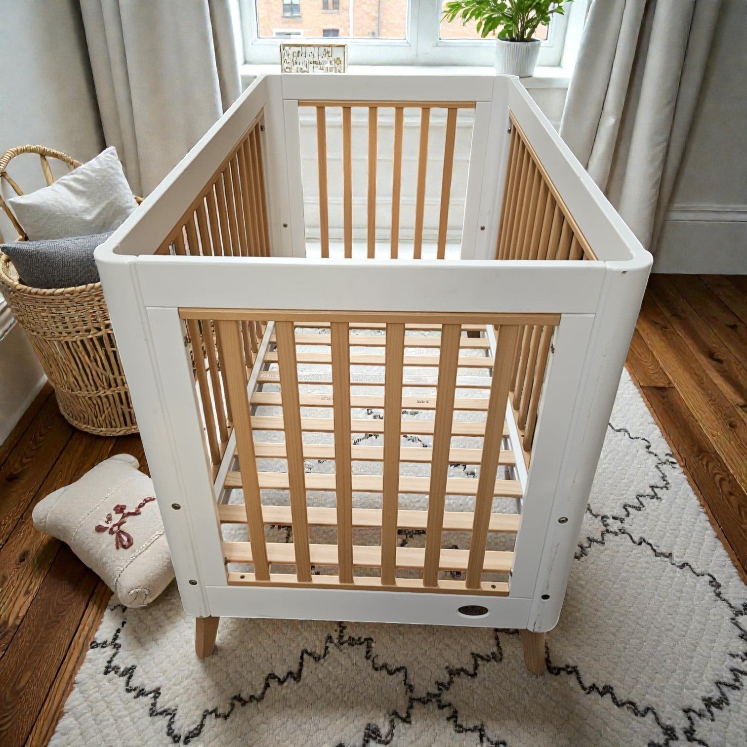 Boori Turin Compact Baby Cot (Dimensions: 92 X 137 X 75)