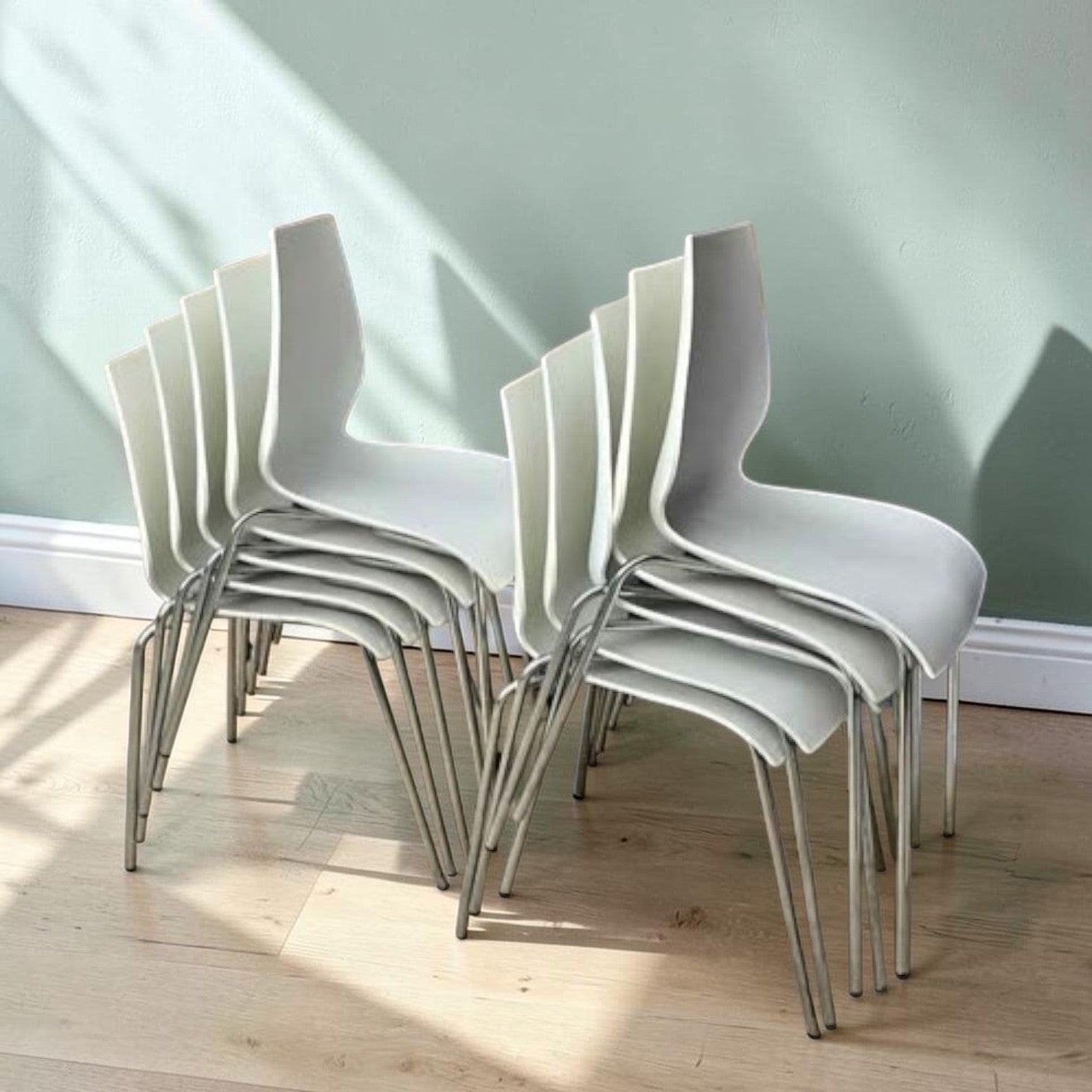 Chairs x10
