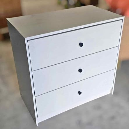 Chest of Drawers – Compact Bedroom Storage