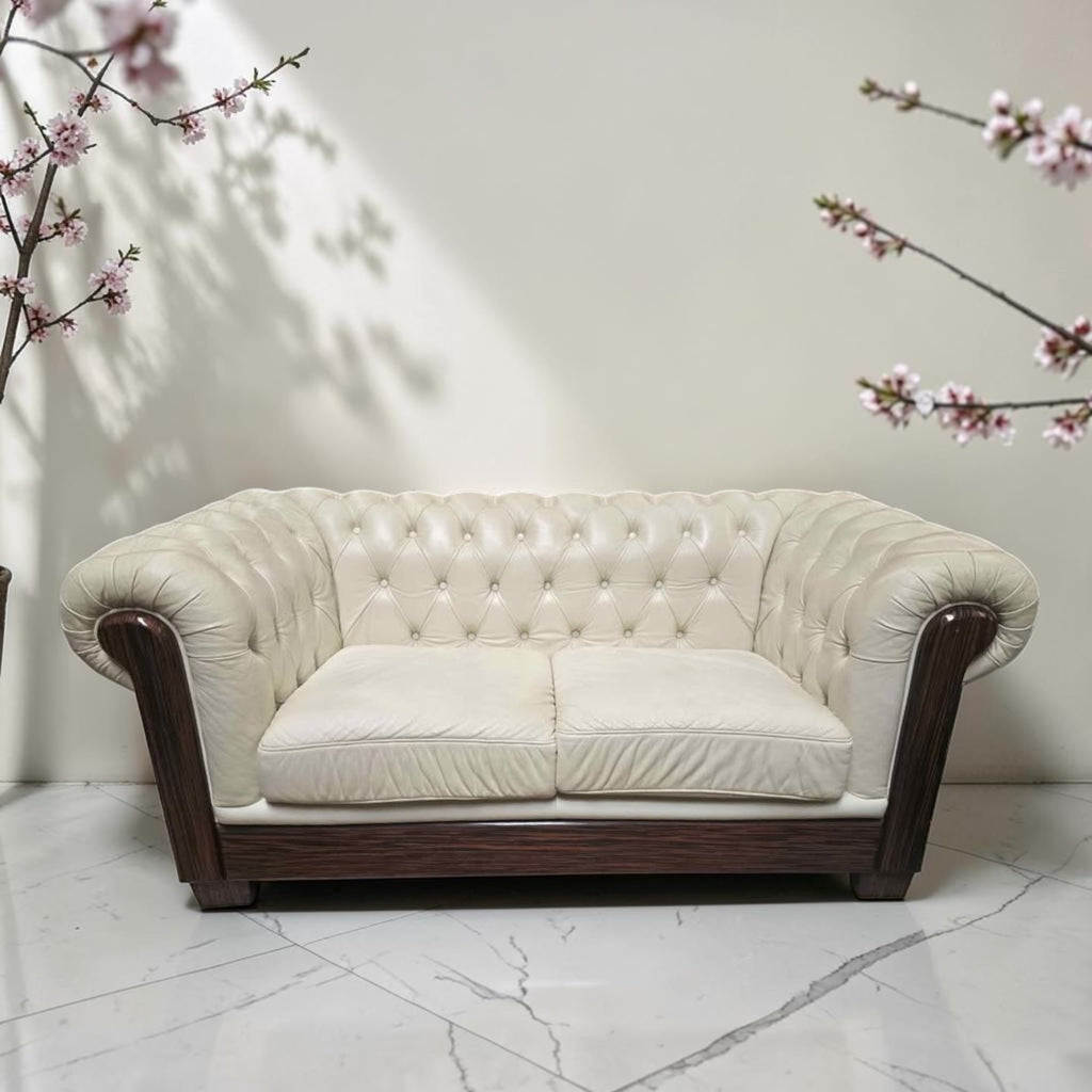 Classic Chesterfield Couch – Vintage Elegance for Sydney Living