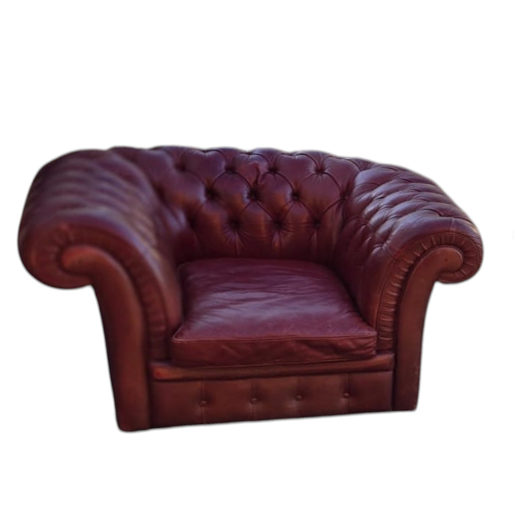 Classic Oxblood Red Leather Chesterfield Lounge Suite (Dimensions: 68x274x105)