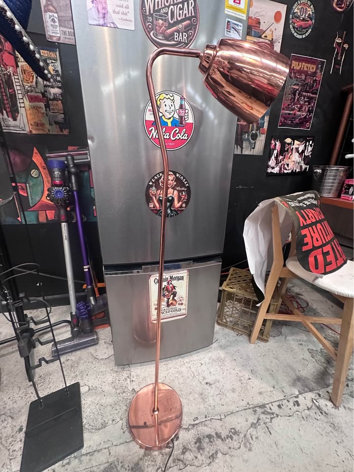 Modern Standing Floor Lamp in Copper Finish