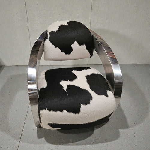 Cowhide Spitfire Armchair (Dimensions: 72 x 80 x 97)