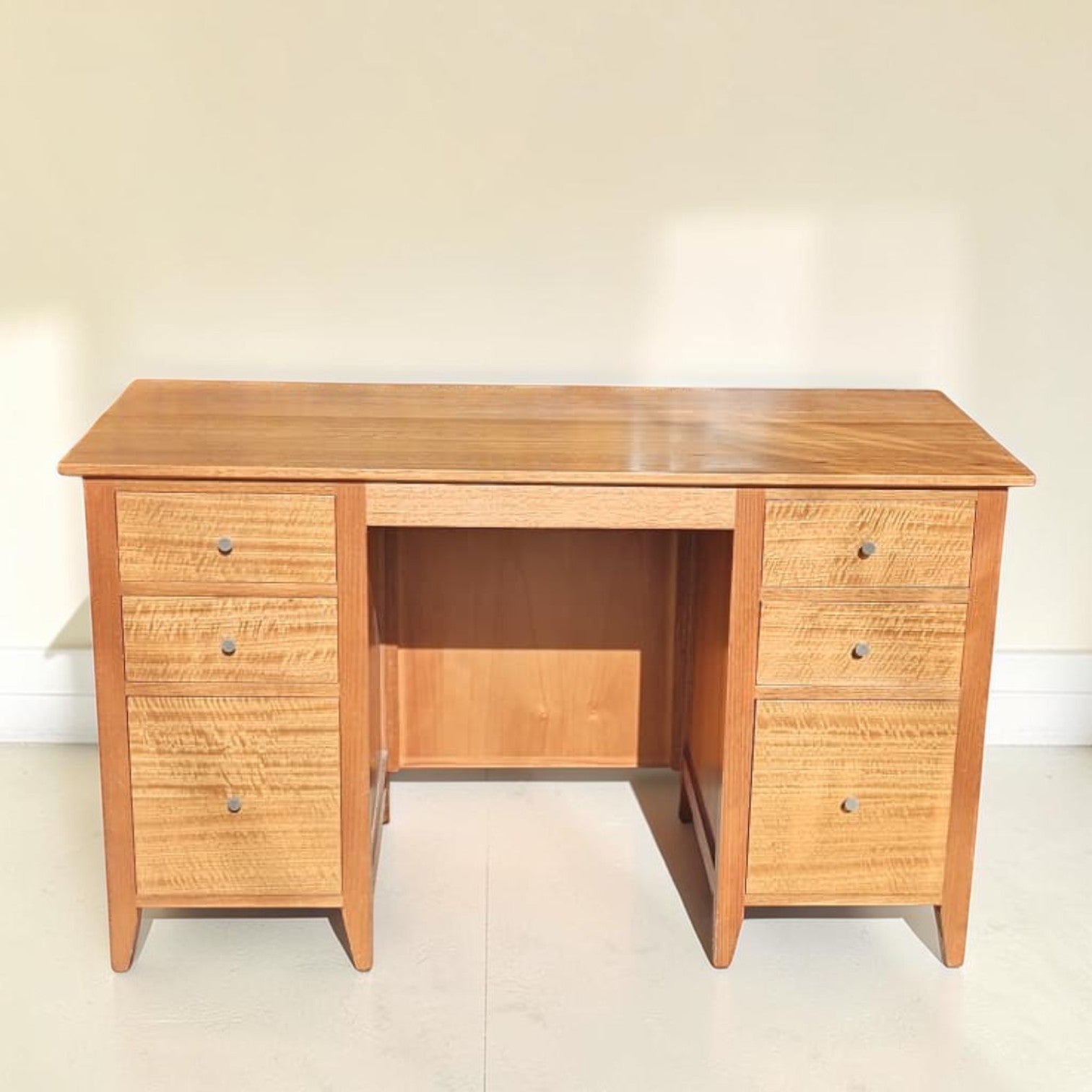 Freestanding Double-Pedestal Wooden Office Desk (Dimensions: 77x130x60)
