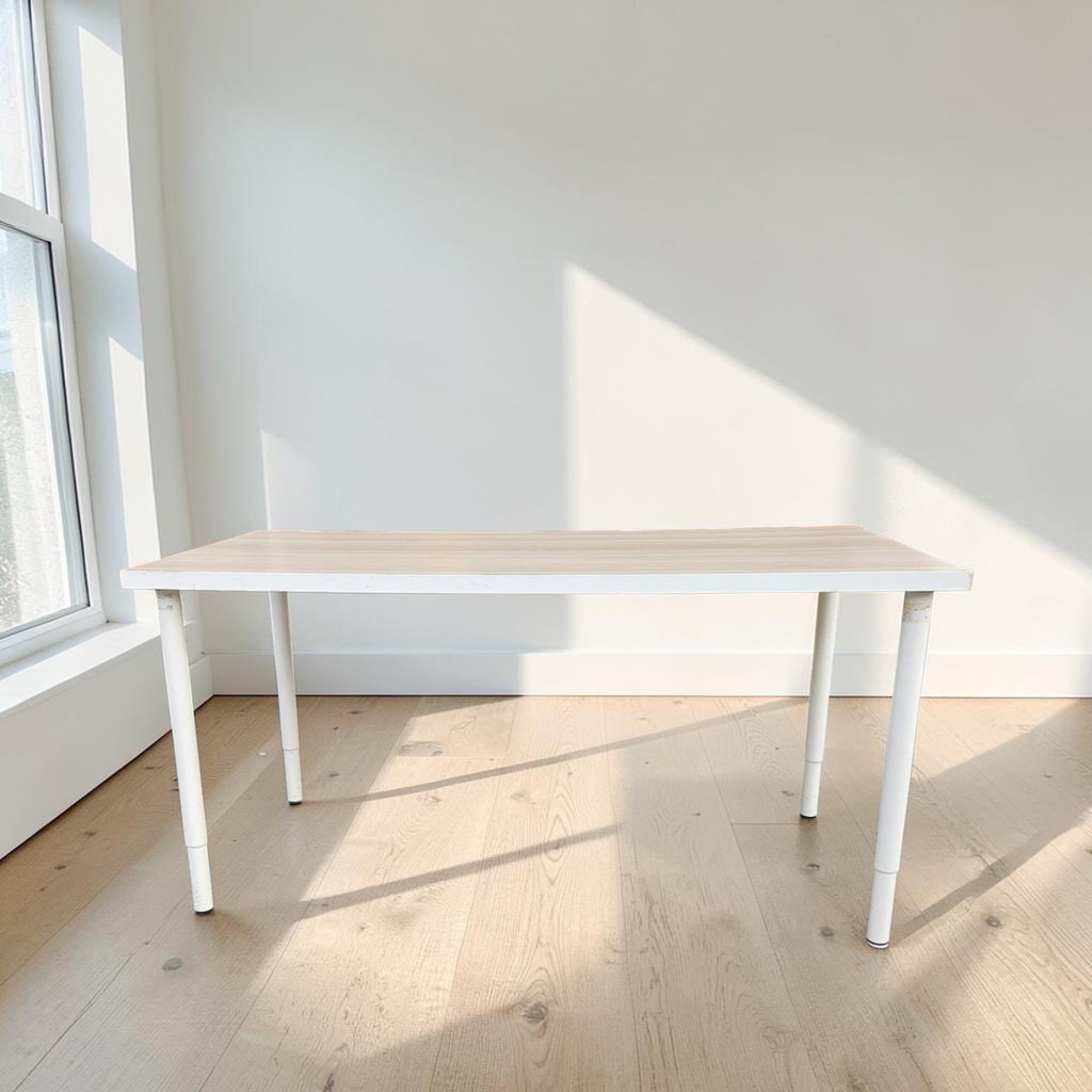 IKEA Desk (Dimensions: 74x150x75)