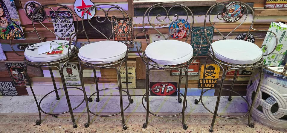 Leforge Bar Stools Set of Four