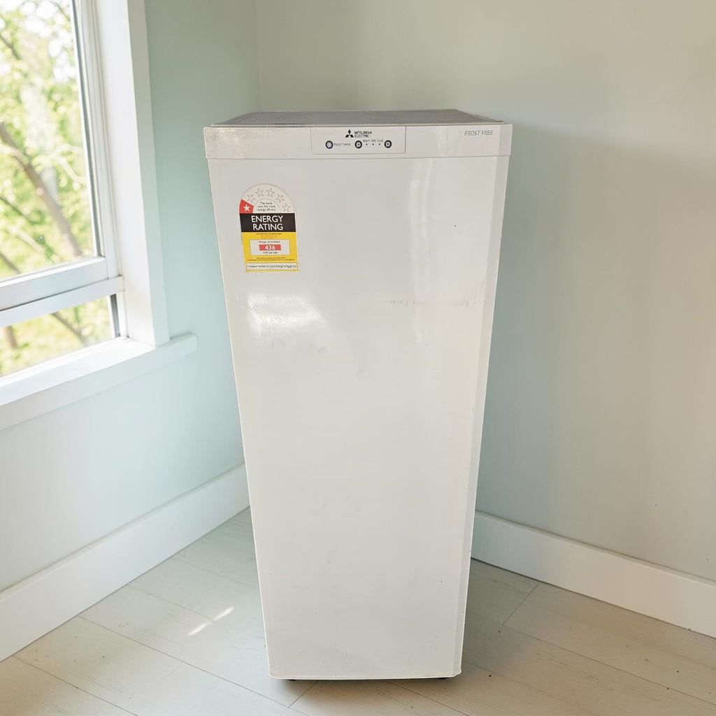 Mitsubishi Electric Upright Freezer (MF-U160C-W-A) (Dimensions: 130x48x54)