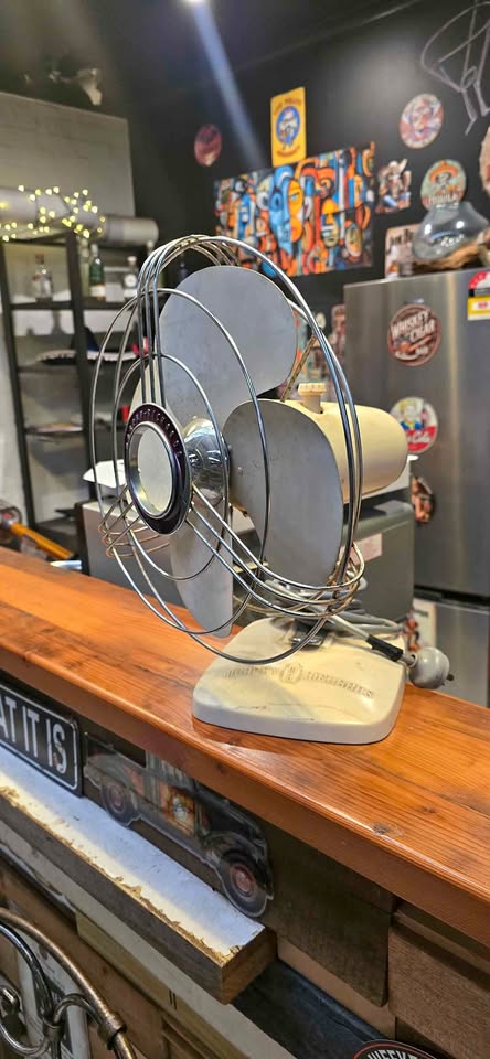 Vintage-Style Morphy Richards Fan