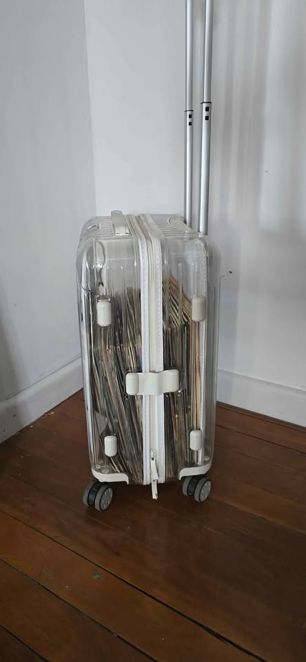 RIMOWA × OFF-WHITE White Cabin Suitcase + Amenity Kit – Limited