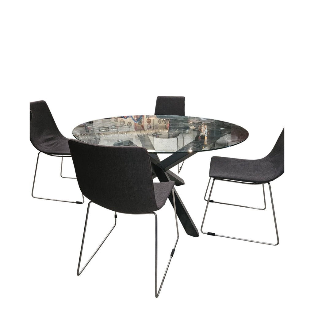 Round Glass Dining Table With Timber Leg & X4 Black Chairs (Dimensions: 75x140)