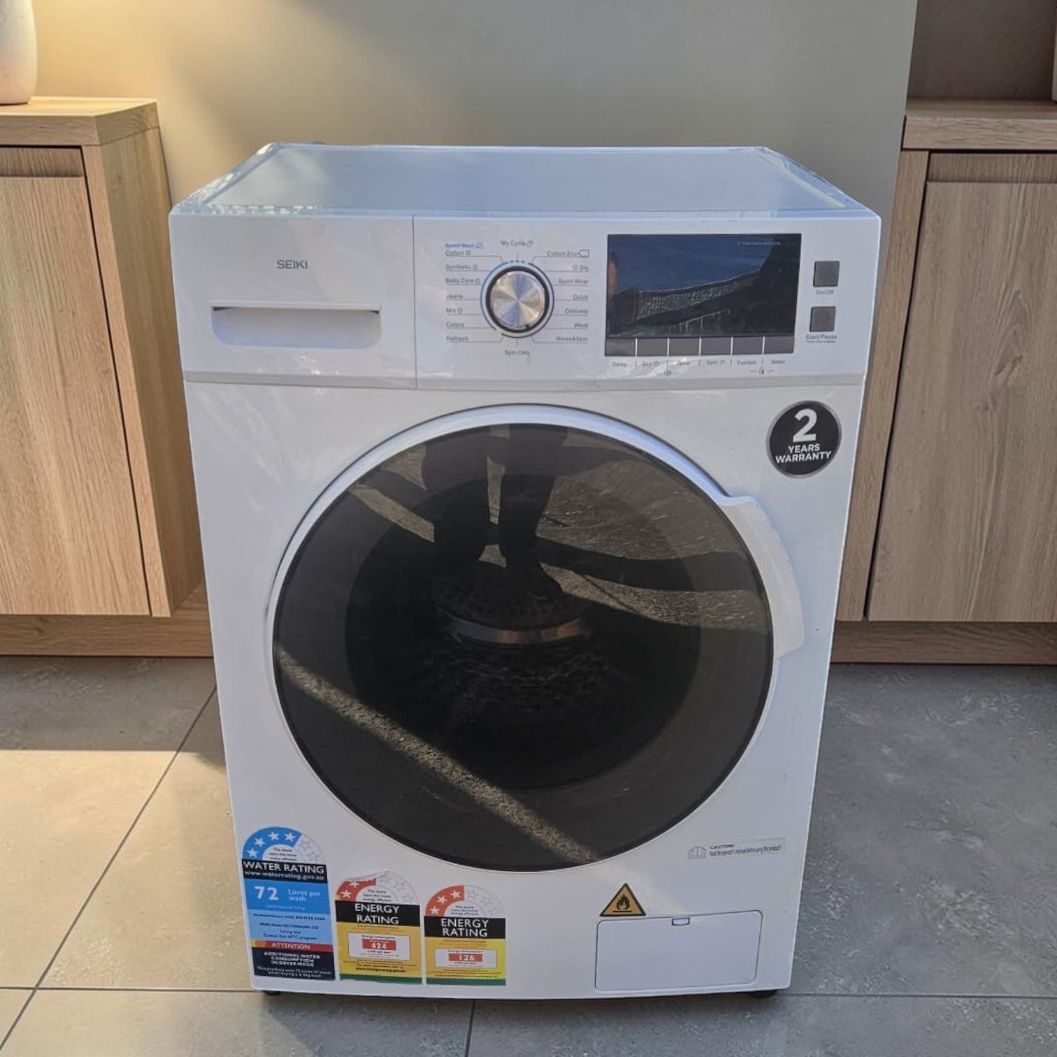 Seiki White Front Load Washer Dryer Combo (Dimensions 85x60x64)