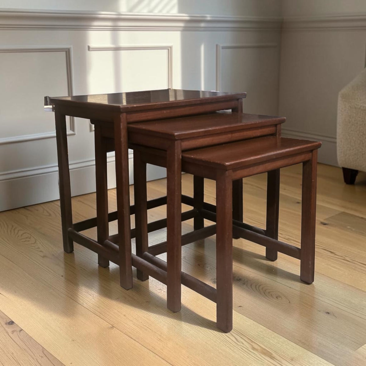 Set Of 3 Of Traditional Wooden Nesting Tables