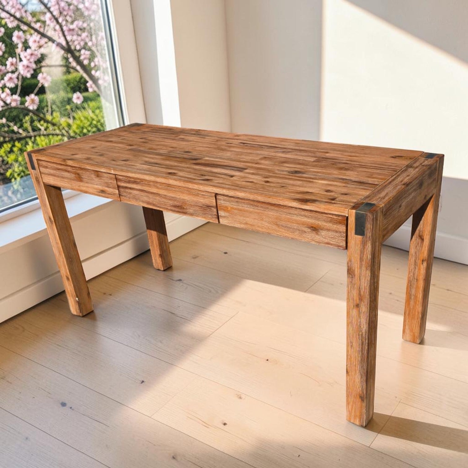 Silverwood Furniture Set