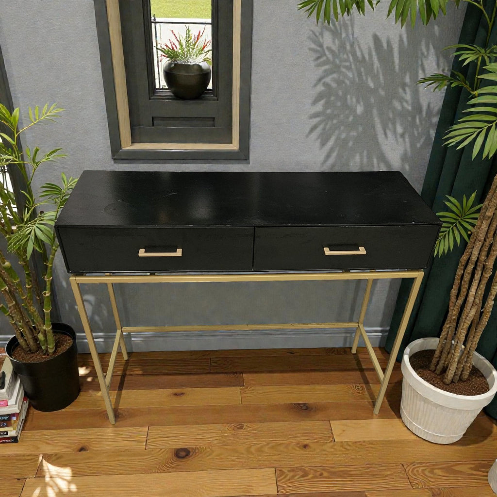 Temple & Webster Kylie Console Table (Dimensions: 82 X 99 X 35)