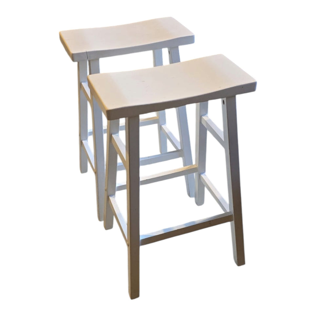 White Bar Stool X2 Available (Dimensions: 70x45x23) ($25 Each)