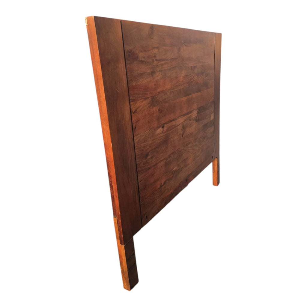 Wooden Bedhead (Dimensions: 137x143x5)